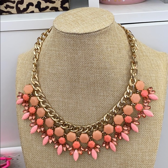 🍑 Peach and pink crystal bib statement necklace - Picture 1 of 4